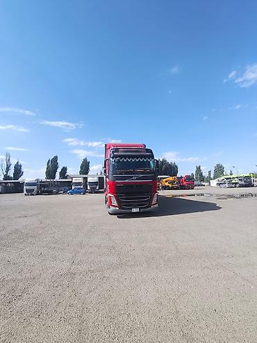 dongfeng aeolus e70: Тягач, Volvo, 2016 г., Тентованный — 9