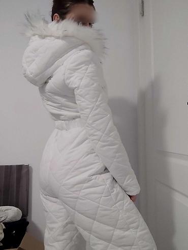 Ski jakne: Ženski zimski skijaški kombinezon(skafander) – beli, prošiven — 13