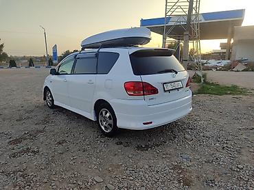 авто рага: Toyota Ipsum: 2003 г., 2.4 л, Автомат, Газ, Вэн/Минивэн — 5