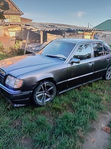 Mercedes-Benz E-Class: 1994 г., Седан