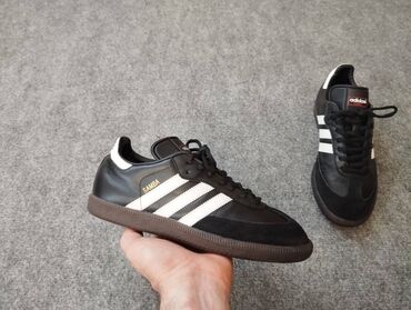 Кроссовки и спортивная обувь: Tam Orginal Adidas Samba . Yeni kimi qalib az geyinilib. a klass