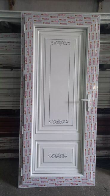 Plastik qapılar: Yeni Plastik qapı Zamok və çərçivə ilə, Zəmanətli, Pulsuz quraşdırma, Rayonlara çatdırılma, Pulsuz çatdırılma, Ödənişli çatdırılma — 7