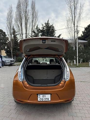 Nissan: Nissan Leaf: 0.1 l | 2015 il Hetçbek — 5