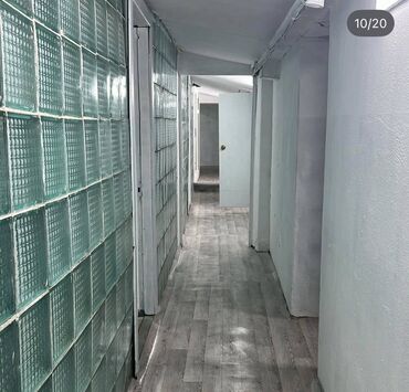 парикмахерский помошник: Выгодное предложение на против рынка «Таатан» ! Продаётся