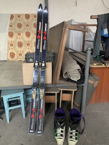 горные лыжи бу: Продаю лыжи с ботинками, длина 180 см, состояние хорошее, трещин нет