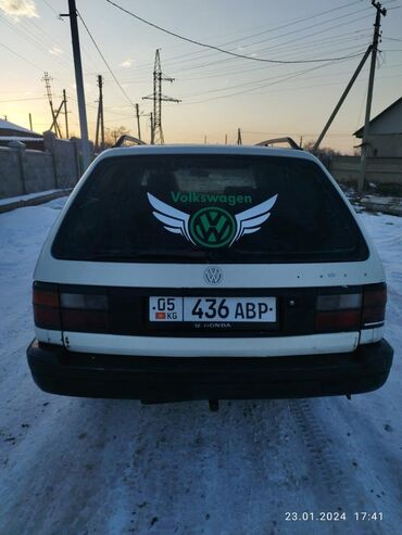движок на пассат б3: Volkswagen Passat: 1993 г., 1.8 л, Механика, Бензин, Универсал