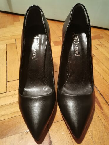 crna cipkasta haljina i cipele: Salonke, 36
