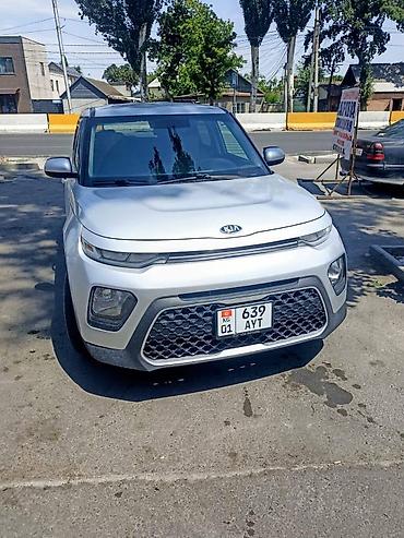 Kia Soul: 2019 г., 2 л, Вариатор, Бензин, Кроссовер at lalafo.kg Kia Soul: 2019 г., 2 л, Вариатор, Бензин, Кроссовер