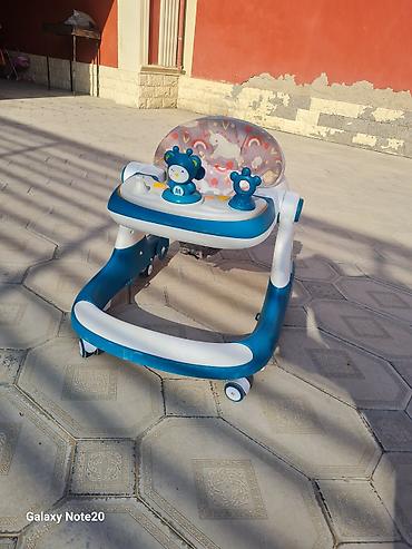 baby walker: Uşaq gəzdirici (walker) 85 man alinib 20 satilir - Rəng: mavi-ağ - — 2