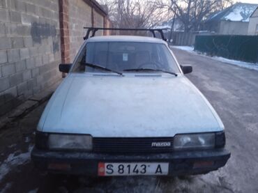 Mazda: Mazda 626: 1985 г., 2 л, Механика, Бензин, Седан