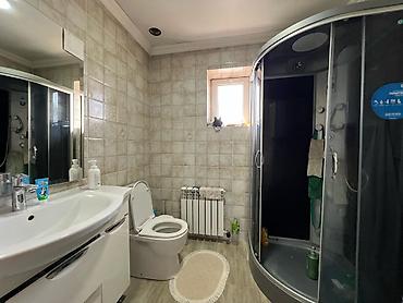 Продажа коттеджей и домов: Продаётся 2 этажный дом в районе Новопавловки. Площадь участка at lalafo.kg — 12 Продажа коттеджей и домов: Продаётся 2 этажный дом в районе Новопавловки. Площадь участка — 12