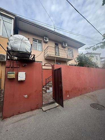 agsuda ev satilir: 5 otaqlı, 180 kv. m, Orta təmir — 4