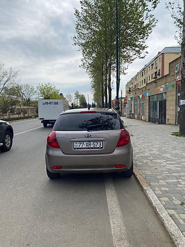 Kia: Kia cee’d hatchback Xüsusiyyətlər: - Kuzov: 5 qapılı hatchback - — 2