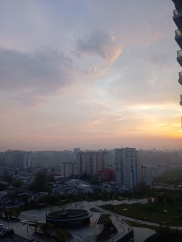 Uzunmüddətli kirayə mənzillər: Сдаётся уютная мансарда возле метро Эльмляр Академиясы Сдаётся — 19