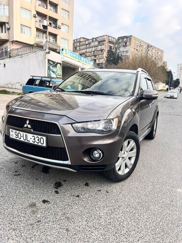 4 göz maşın: Mitsubishi Outlander: 2.4 л | 2009 г. Внедорожник