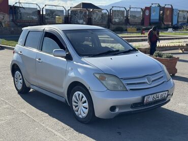 авто в рассрочку без процентов: Toyota ist: 2003 г., 1.3 л, Автомат, Бензин, Хетчбек
