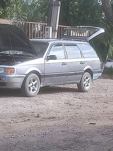Volkswagen: Volkswagen Passat Variant: 1990 г., 1.8 л, Бензин, Универсал — 9