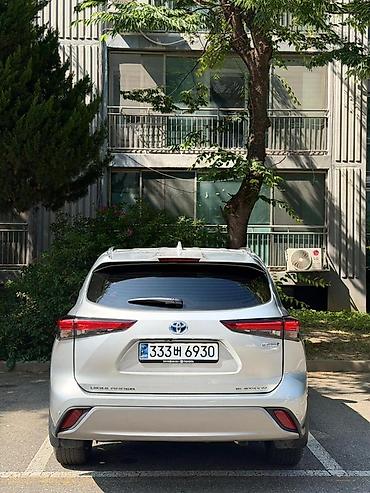 2 4 д: Toyota Highlander: 2023 г., 2.5 л, Автомат, Гибрид, Кроссовер — 3
