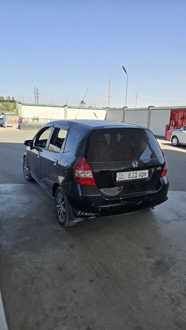 запчасти на фит мотор: Honda Jazz: 2007 г., 1.3 л, Механика, Бензин, Хэтчбэк