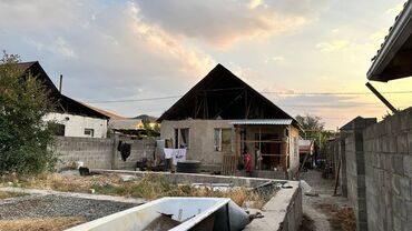 участки дома бишкек новопокровка: Үй, 60 кв. м, 3 бөлмө, Менчик ээси
