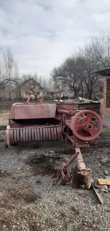 Тракторы YTO (ЮТО): Модель: 904, Б/у, 2006 г., С пресс-подборщиком — 7