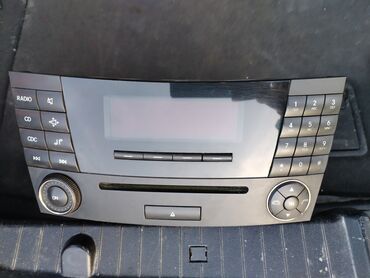 mercedes monitor: Mercedes w211 Audio sistem. Eleqans monitordur. Heç bir problemi