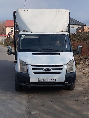 fort az: Ford Transit yük maşını – taxta bortlu, yüksək üstlü furqon - — 2