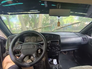 Панели, обшивки: Центральная консоль Volkswagen 1995 г., Б/у, Оригинал, Германия