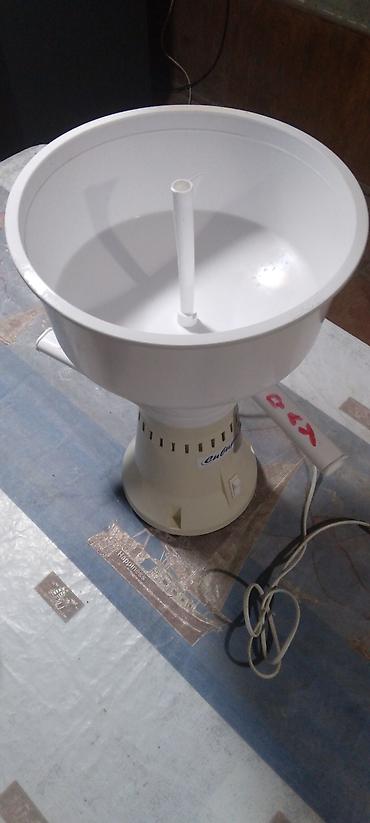 aliram: Sibir-2 elektrikli süd ayranı (səpmə) aparatıdır. 1 ay olar alinib 240 — 3