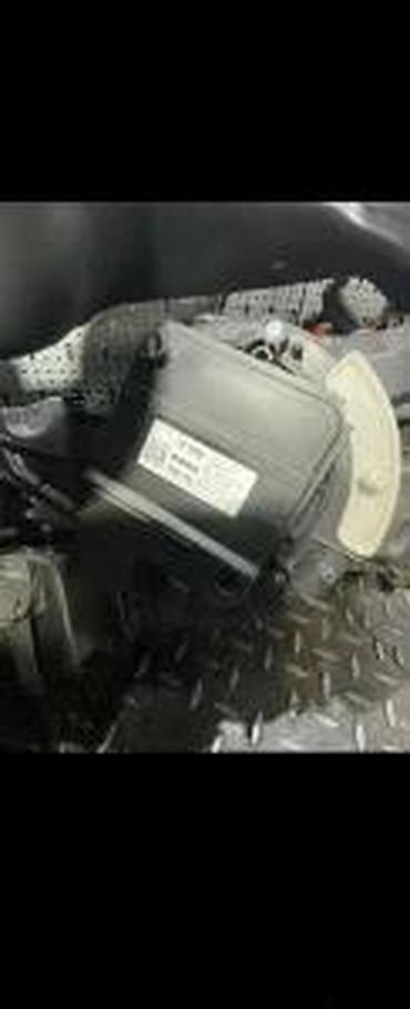 punjac akumulatora: AUDI A4 A5 A6 Q7 VENTILATOR U KABINI 4M0820021B | Audi vagen delovi — 1