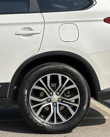 k5 2016: Mitsubishi Outlander: 2016 г., 2.4 л, Вариатор, Бензин, Кроссовер — 8