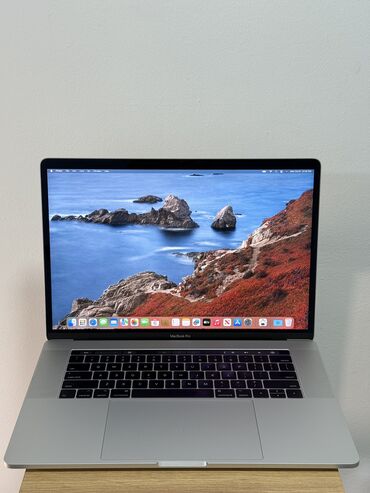 продать ноутбук срочно: Ноутбук, Apple, 16 ГБ ОЗУ, Intel Core i7, 15.4 ", Б/у, Для работы, учебы, память SSD