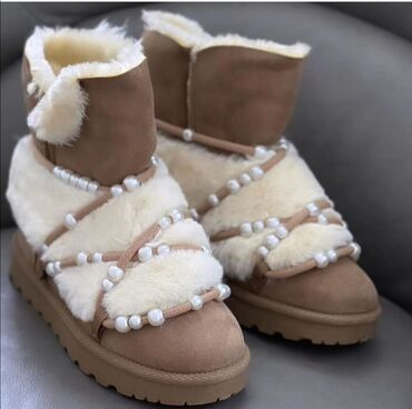 ugg crne: Bоја - Braon, 38