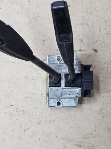 Другие детали электрики авто: Переключатель подрулевой правый ford taunus / escort / capri — 12
