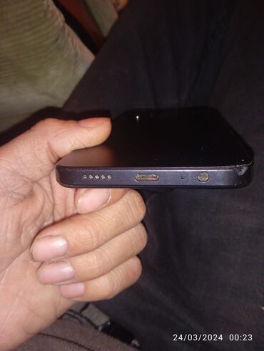 Apple iPhone: IPhone 15, 64 ГБ, Черный, Гарантия, Отпечаток пальца, С документами