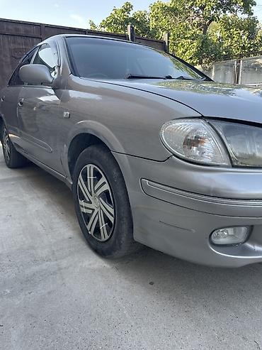 саната уф: Nissan Sunny: 2003 г., 1.8 л, Бензин, Седан — 3