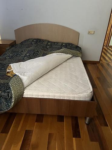taxta carpayi: İki nəfərlik çarpayı dəsti - Ölçü: təxminən 160x200 sm (standart iki — 4