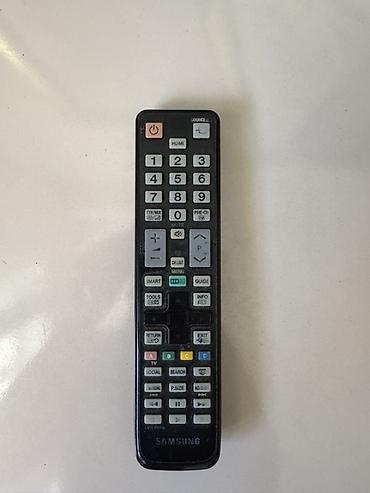 Elektronika: Samsung LED televizor + orijinal pult+ öz ayaqaltısı (stendi) və divar — 2