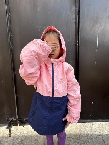 Верхняя одежда: Детские верхние одежды для девочек Б/У очень хорошем состоянии всё по — 20