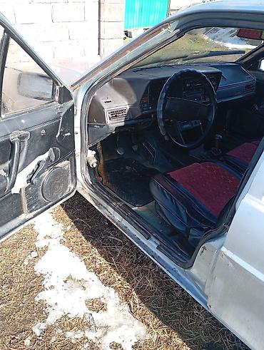 Volkswagen: Volkswagen : 1980 г., 1.8 л, Механика, Бензин, Хэтчбэк — 13