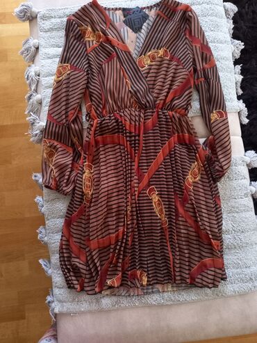 waikiki ženske haljine: One size, color - Multicolored, Oversize, Long sleeves
