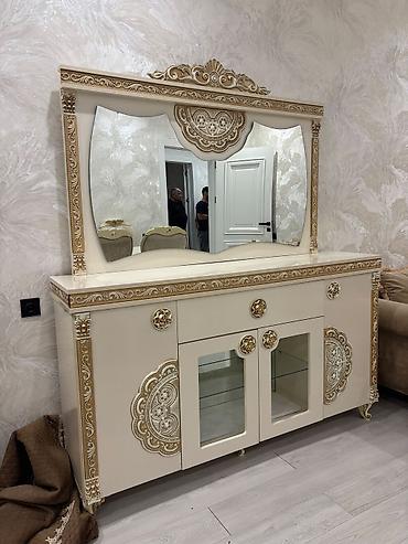 İşlənmiş, Komod, Masa və oturacaqlar, Divan, Kredit yoxdur lalafo.az -da — 8 İşlənmiş, Komod, Masa və oturacaqlar, Divan, Kredit yoxdur — 8