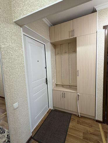 сдаю квартиру в бишкеке недорого без посредников 2023 год: 2 бөлмө, 43 кв. м, 104-серия, 4 кабат, Косметикалык ремонт