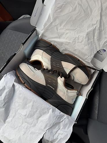 Кроссовки, 38, Nike, Новый, цвет - Коричневый, Самовывоз