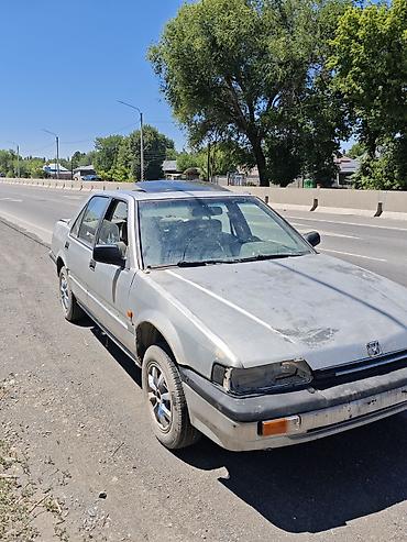 Транспорт: Honda Accord: 1986 г., 2 л, Механика, Бензин, Седан — 1