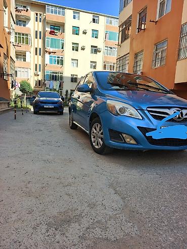 BAW: BAIC (BAW) hatchback, mavi rəng, şəhər üçün yığcam və qənaətcil model — 13
