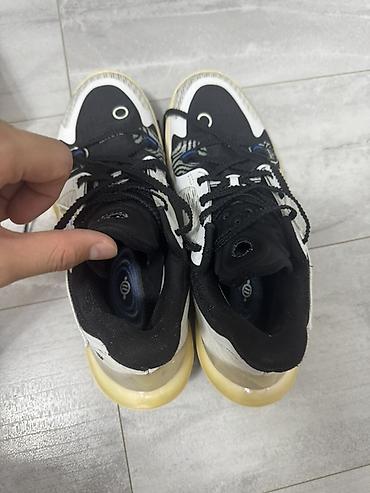 lining wade: Баскетбольные кроссовки Li-Ning (серия Way of Wade, цвет Black/White) — 2