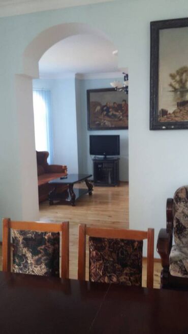 Bağ evlərinin kirayəsi: Bilgəh qəs., 200 kv. m, 4 otaqlı — 12