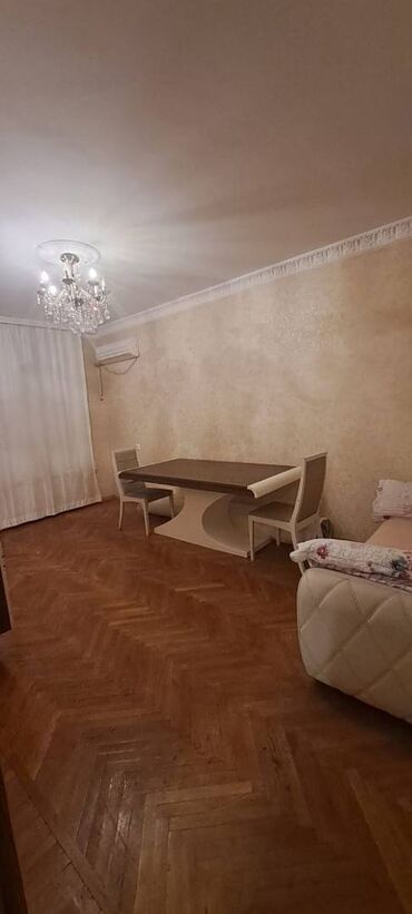 Uzunmüddətli kirayə mənzillər: Nəsimi rayon Zərifə Göz klinikasının yaxınlığında Cavadxan küçəsində 9 — 2