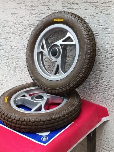 Əlil arabaları: Elil arabasi üçün zapcastlar var Mühərrikli araba üçün ve sade Əlil — 27